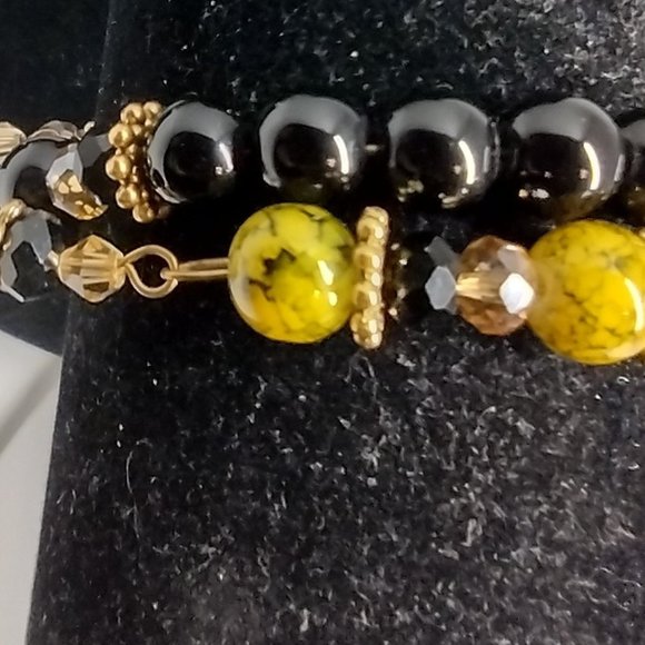 Black Onyx, Spider Agate, Amber and Gold Accent 2 Row Memory Wire Bracelet - Picture 8 of 9